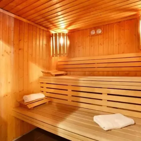 Cosy Et élégant 6-8pers, Ski, Piscine, Sauna Morillon